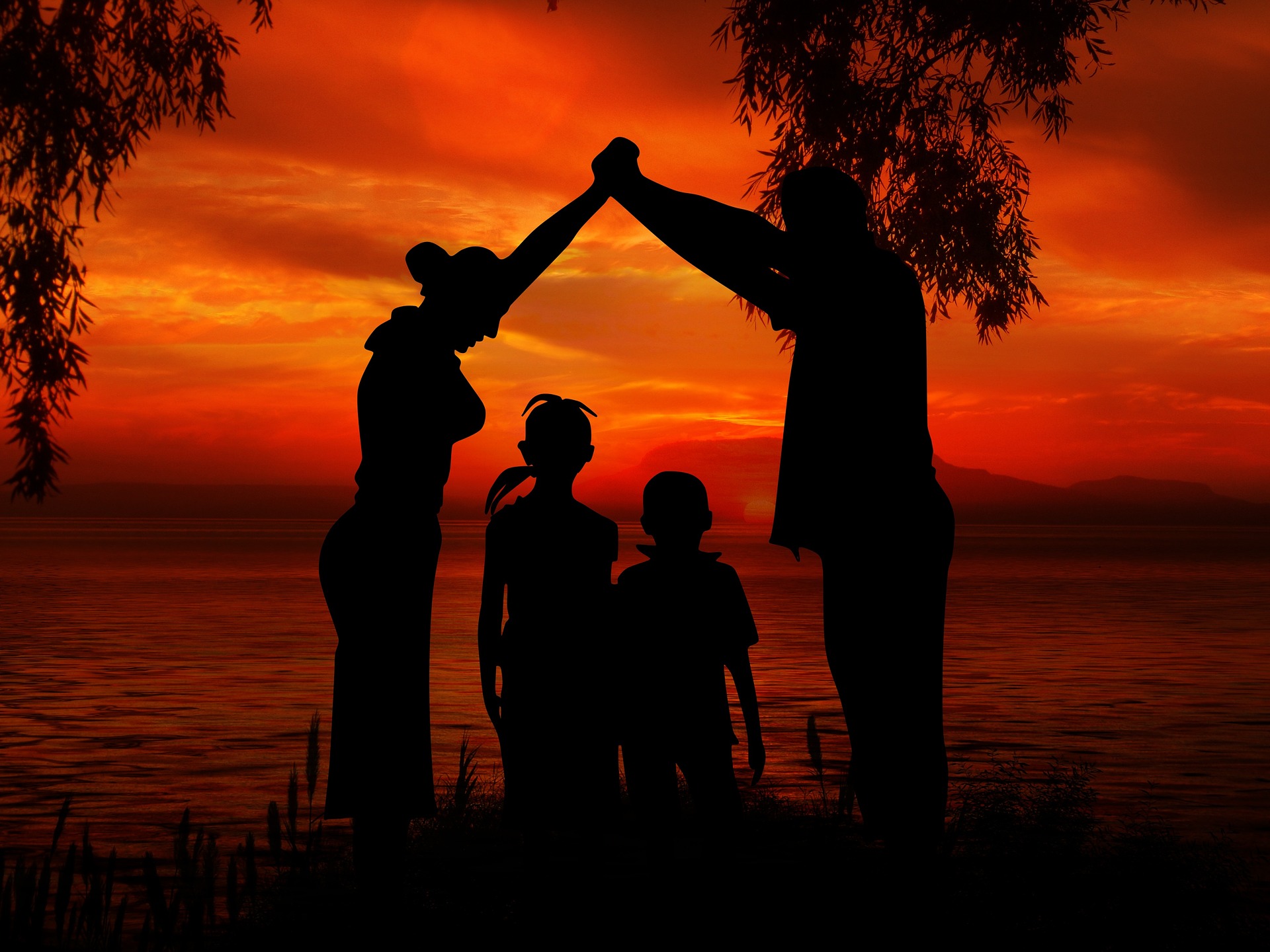 family-1466260_1920
